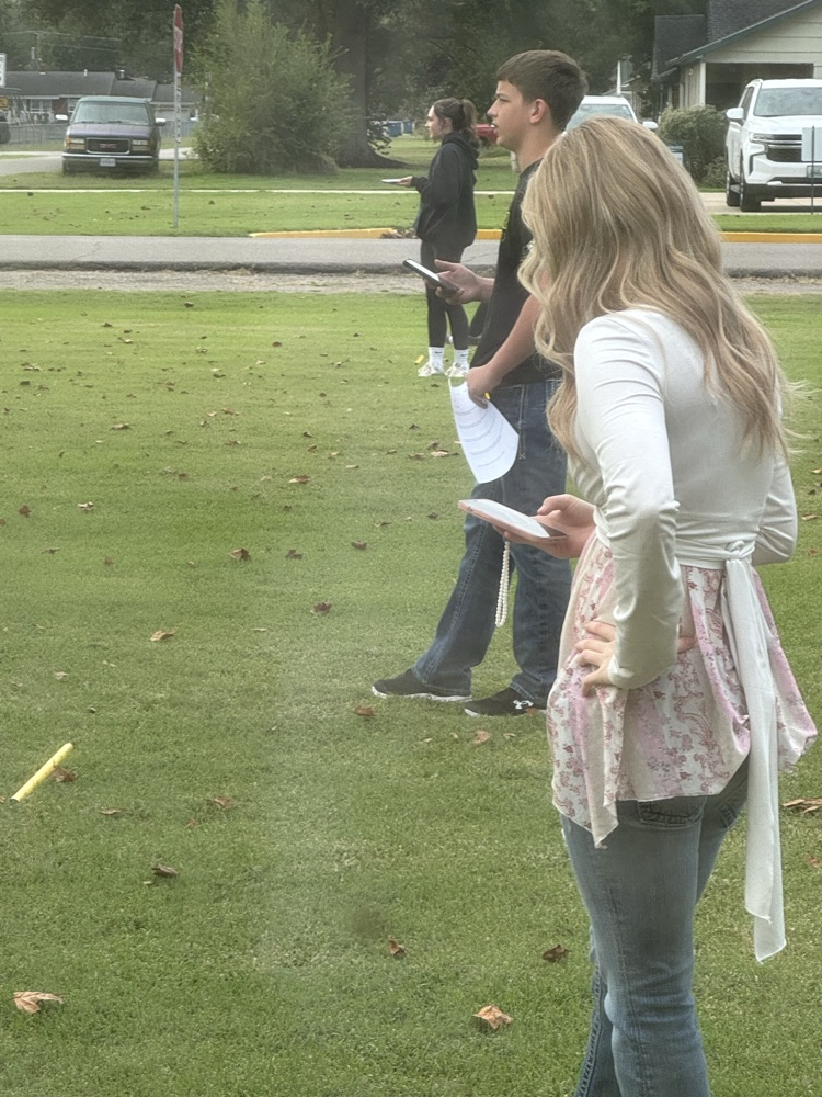 kids doing labs