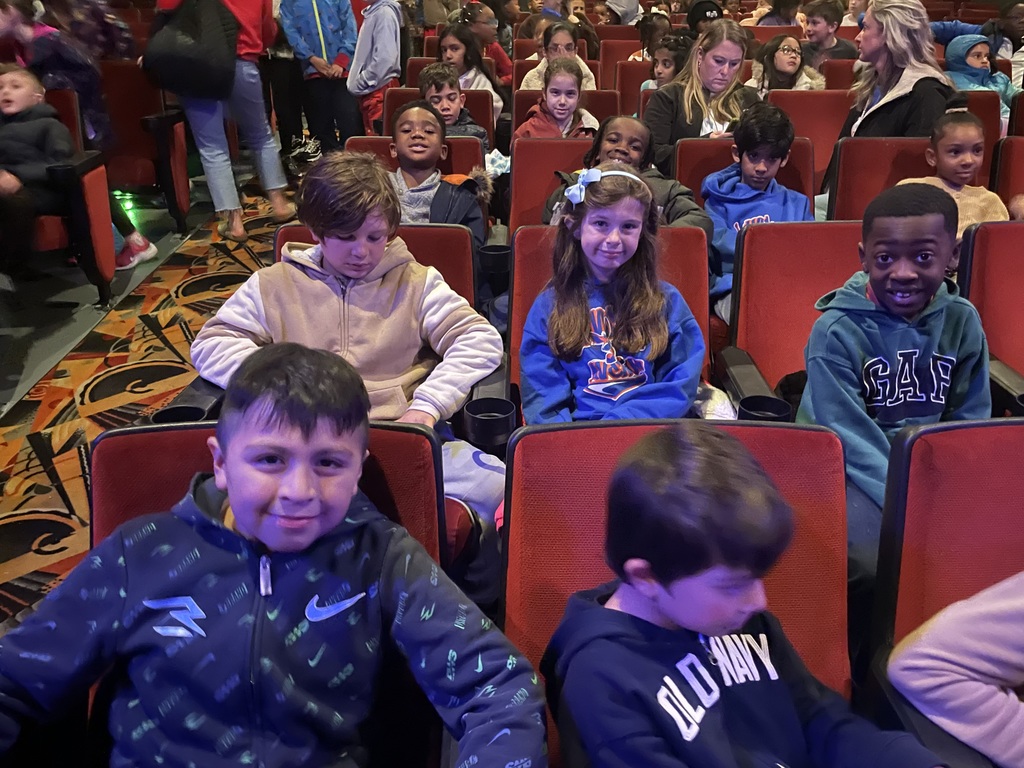 Davison third graders see Junie B. Jones the Musical at the Bellmore Theatre