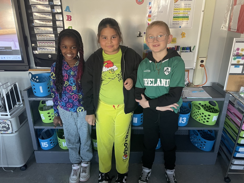 Students dressed up for Grinch Day