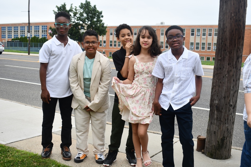 Davison students at their 5th grade moving up ceremony