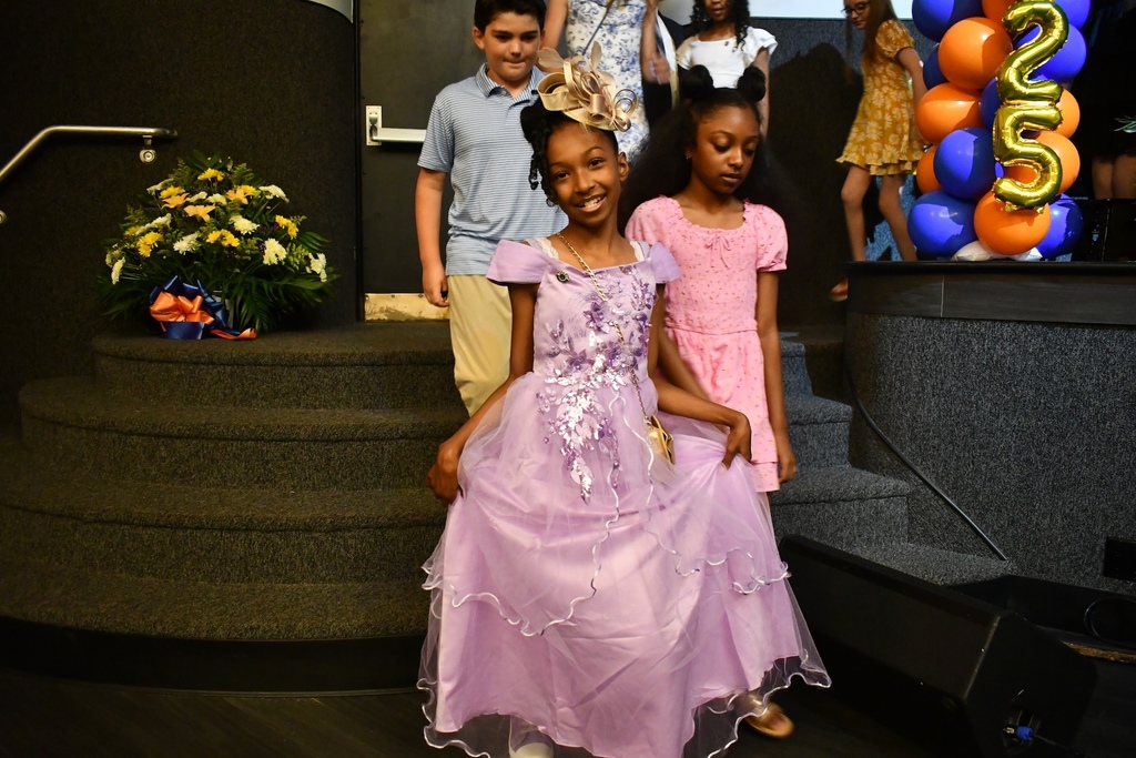 Davison students at their 5th grade moving up ceremony