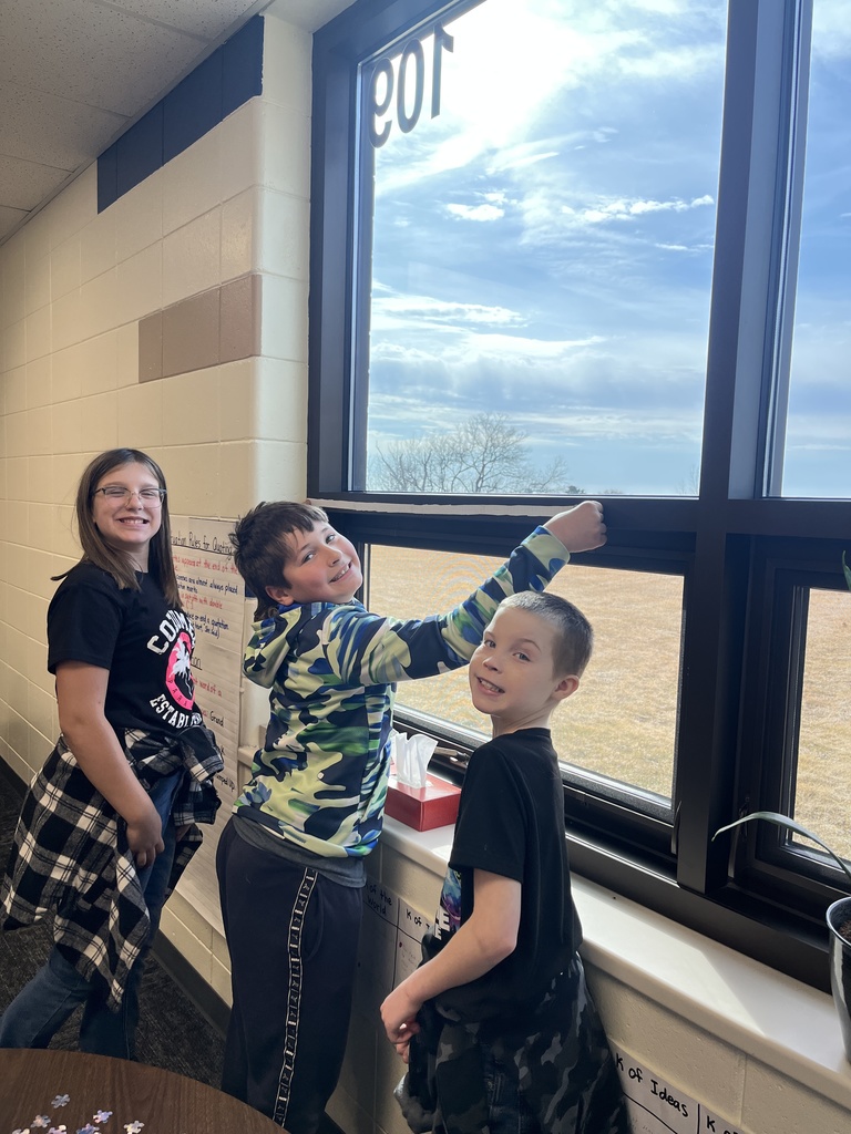 Warning: Lots of measuring happening in Miss Behm’s class! 📏 Students are turning meters into centimeters like pros!