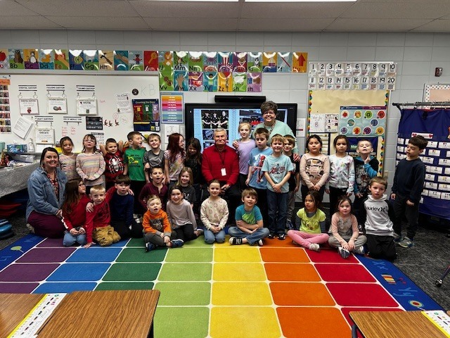 In Social Studies the Kindergarteners have been learning about government leaders. We have been talking about the president, the governor and the mayor. Today, Mr. Fazier, the mayor of Manawa, came and talked to the Kindergarteners. He told us about what he does, how he got to be mayor and gave us some history on the city of Manawa. The kids loved meeting him! Thanks Mr. Frazier for taking time to come and visit us!!