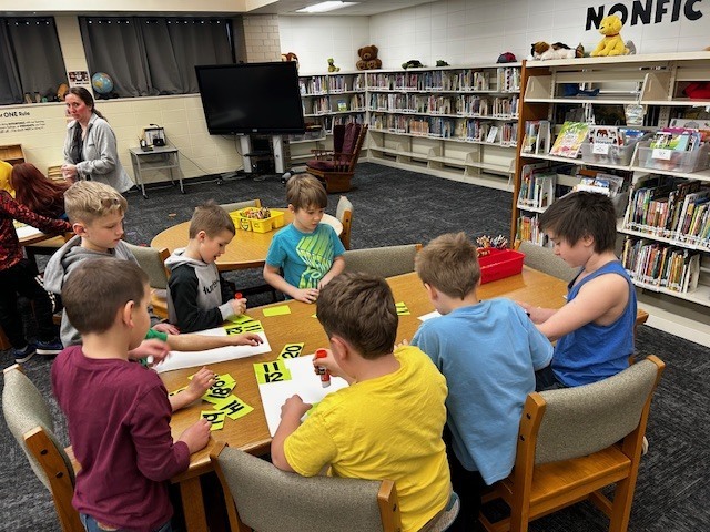 Mrs. Stormeon's and Mrs. Poppy's class did a Teen Number Scavenger Hunt in the Library today for Buddies!!  The 3rd graders helped the Kindergarteners match the teen number to the matching picture.  Everyone did a great job and had lots of fun!! 