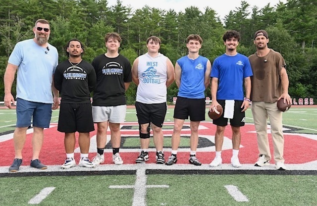 Football players learn from Patriots Legends