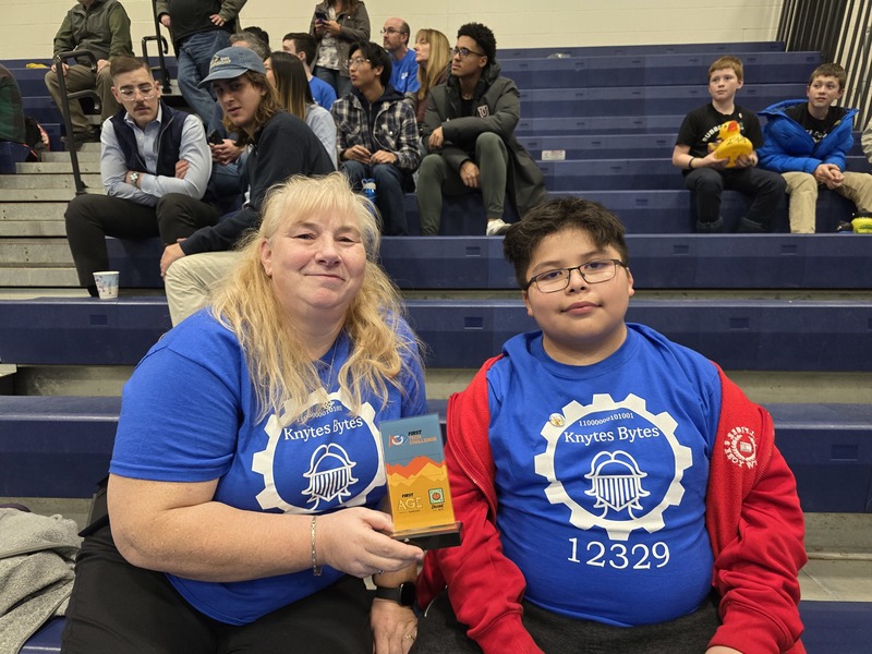 Knyte Bytes take part in FIRST competition