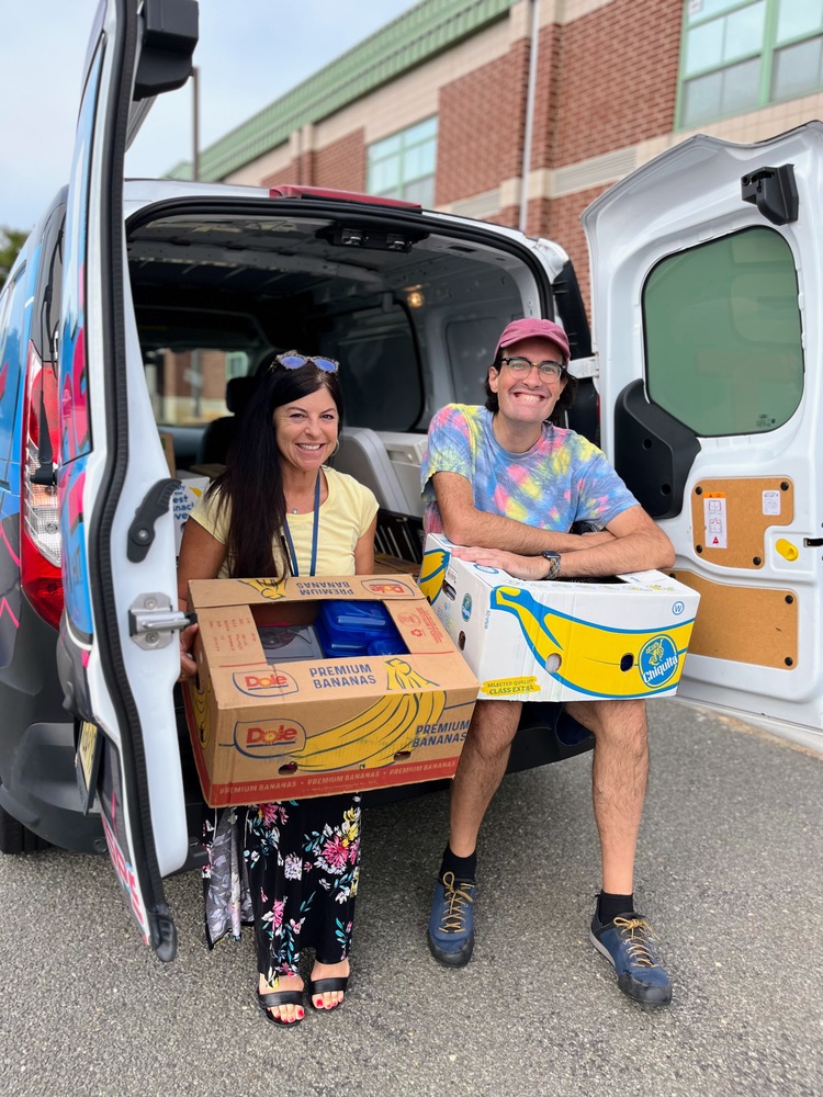 STUFF A BUS DONATION TO MTES
