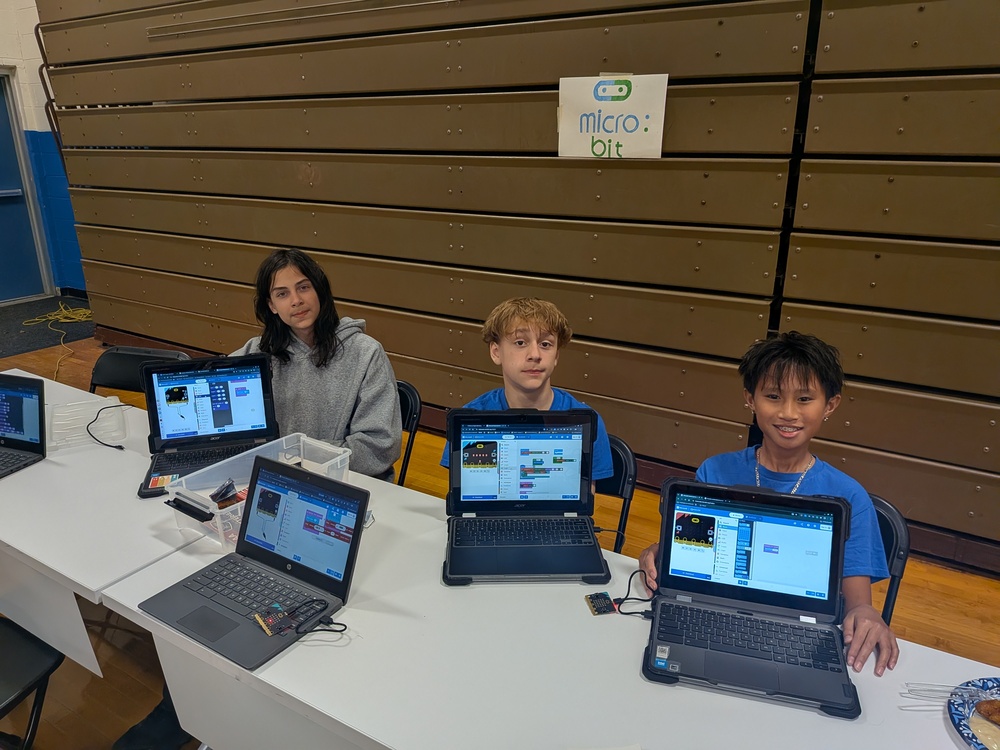 MTMS Engineering Club Students at the STEM Night
