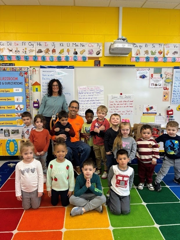 Builder visits PreK for Building Studies 
