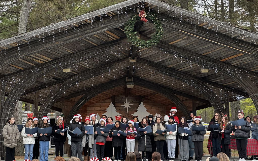 Christmas in the Pines 2025