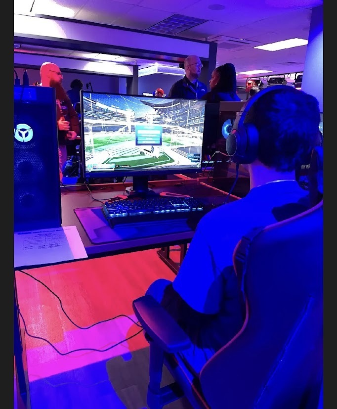 MTHS Rocket League captain Christian F. was 1 of 9 students selected from 200+ NJ schools for a college Esports combine! He led his team to victory, impressing recruiters & showing Esports is a real collegiate opportunity. More: www.manchestertwp.org