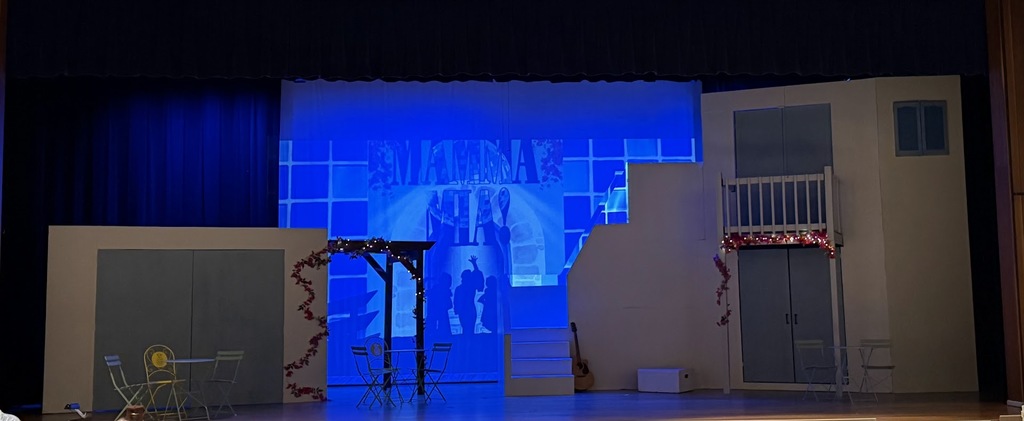 MTHS PRESENTS MAMMA MIA!