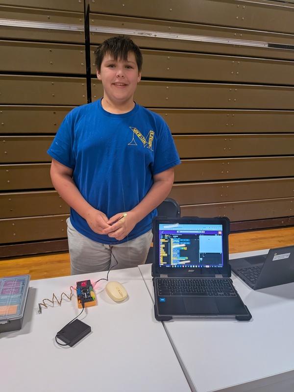 MTMS Engineering Club Member at the STEM Night