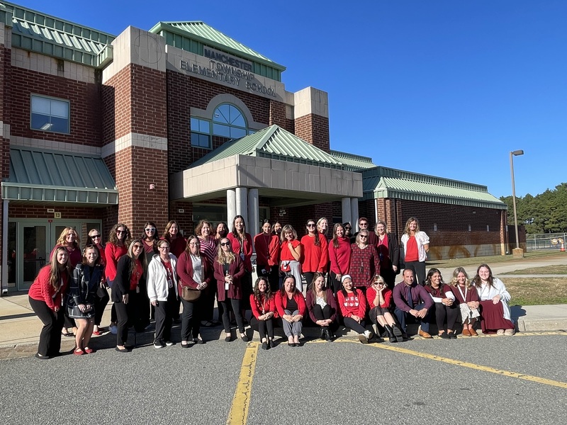 MTES staff wearing red
