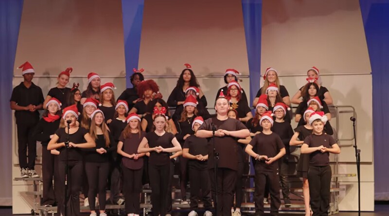 MTMS Chorus Starting Their Performance