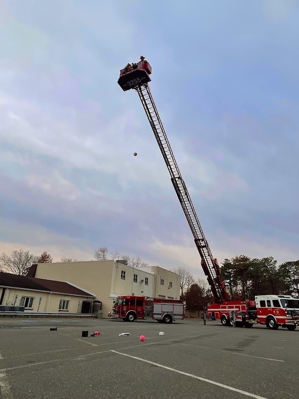 egg drop MTHS elementary students