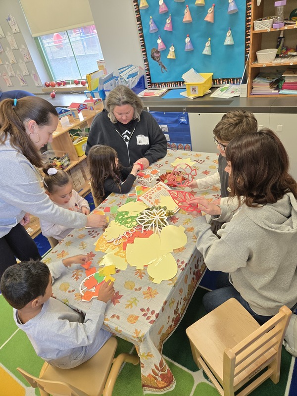 Mrs. Kelly's PreSchool Tree Celebration