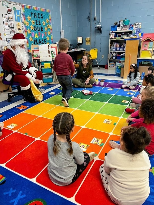 RES GINGERBREAD & SANTA 2025