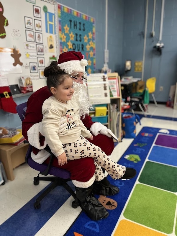 RES GINGERBREAD & SANTA 2025