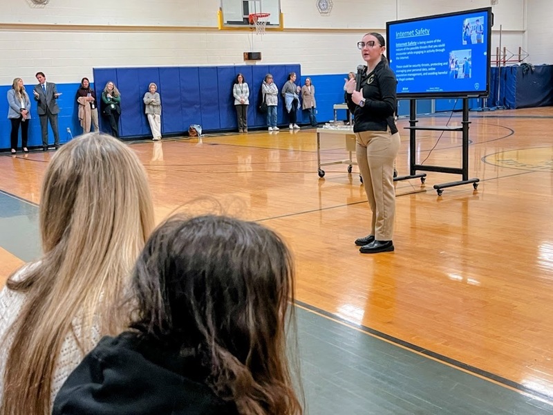OCPO Visits MTMS To Discuss Internet Safety