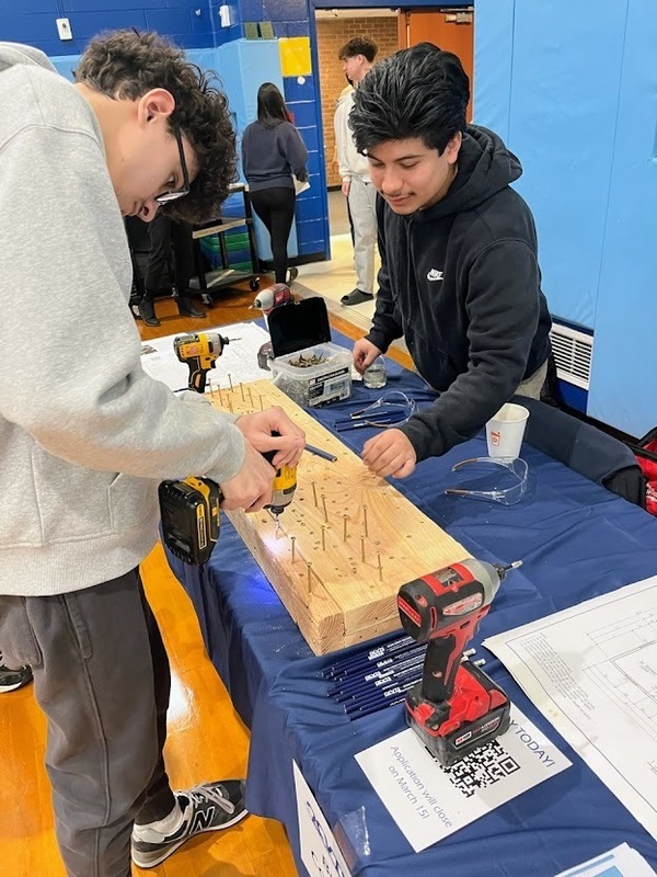 OCVTS Visits MTHS for Career Fair Showcase