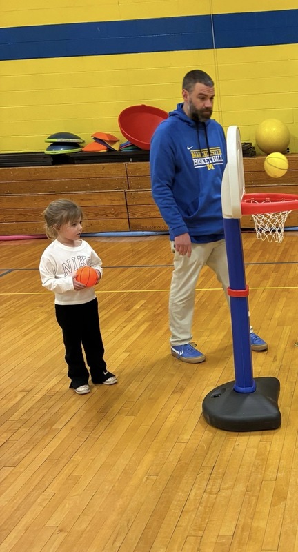 R. Morris MTMS to WES Preschool for Basketball Lesson