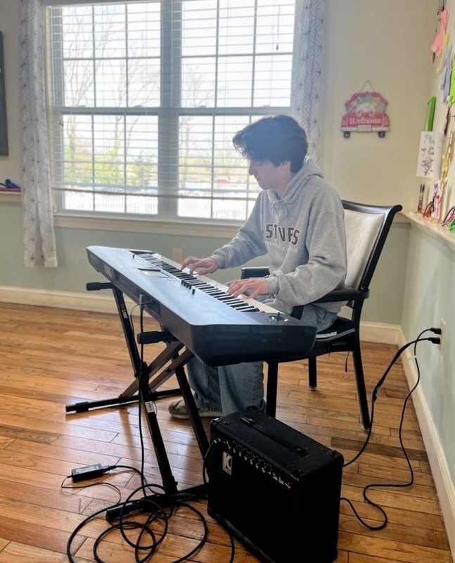 MTHS Students Launch ‘Senior to Senior’ Initiative with Heartwarming Talent Show