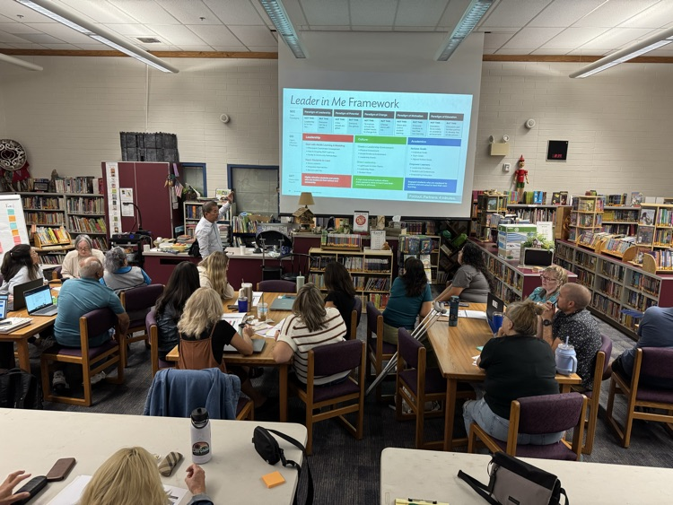 Mike Suto from Leader In Me providing training to Manson Elementary Staff