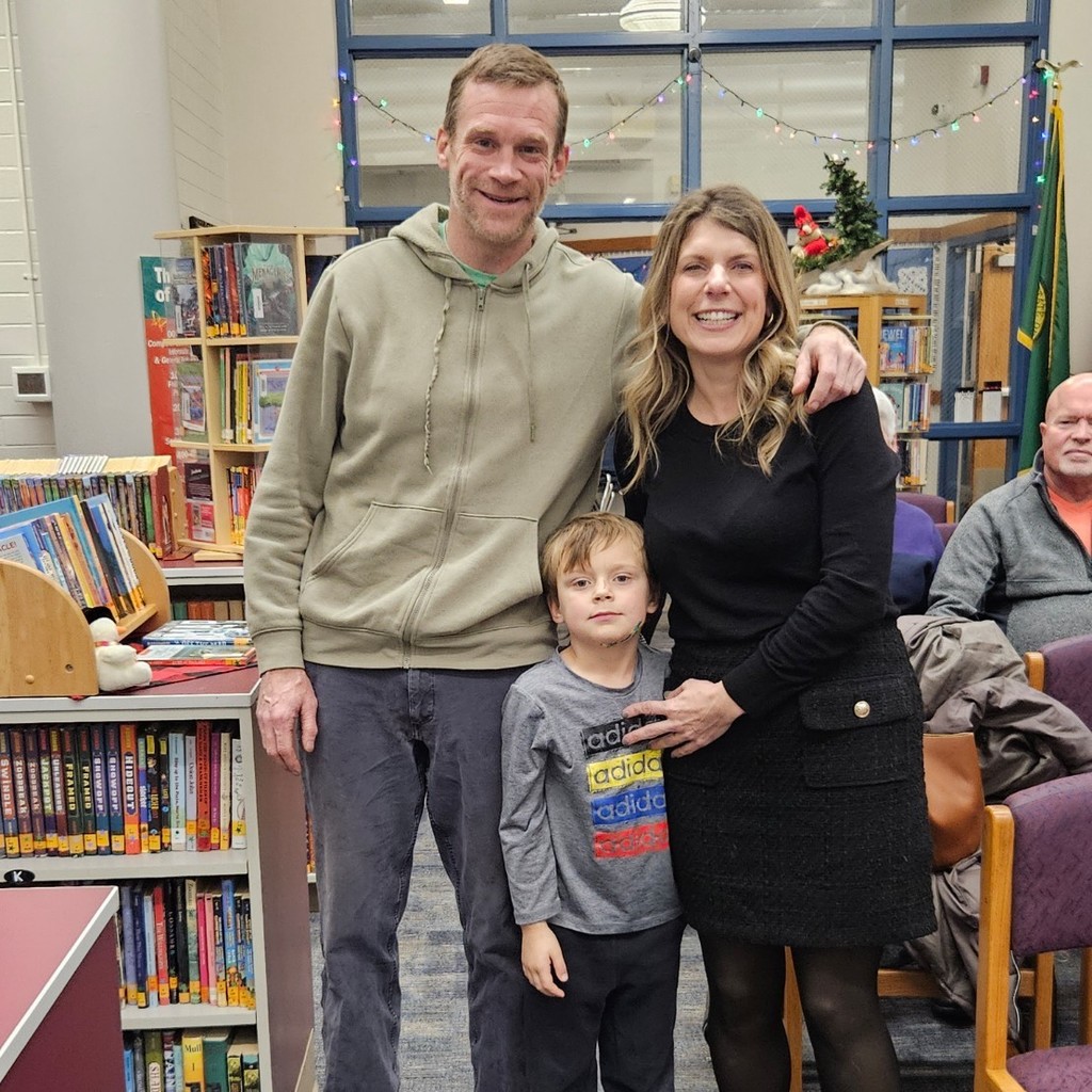 Mew board member Krysta Westmoreland poses with her family.