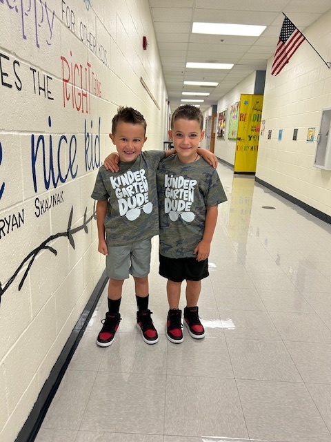 KINDERGARTEN 1ST WEEK