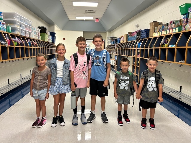 KINDERGARTEN 1ST WEEK