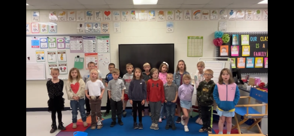 On Monday, Maplewood first graders hosted a beautiful Mother’s Day Social! 🌸💖  Our students worked hard creating handmade gifts and writing heartfelt tributes for their moms. To make the day even more special, they performed a touching song that brought tears to many eyes. 🎶  It truly was a perfect day celebrating the amazing mothers and mother figures in our lives! 💐