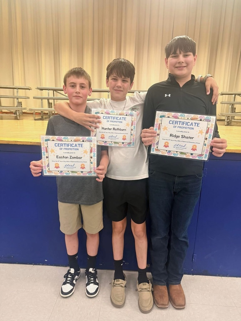 Last night, Maplewood Elementary hosted its first annual 6th Grade Promotion Ceremony! We were delighted to welcome the families and friends of the Class of 2032 to celebrate this significant milestone as our students conclude their elementary journey. The ceremony was followed by a lovely reception where guests mingled, captured memories at the photo stations, and enjoyed sweet treats. It was a truly wonderful evening honoring a very special group of Rockets! 💙🚀