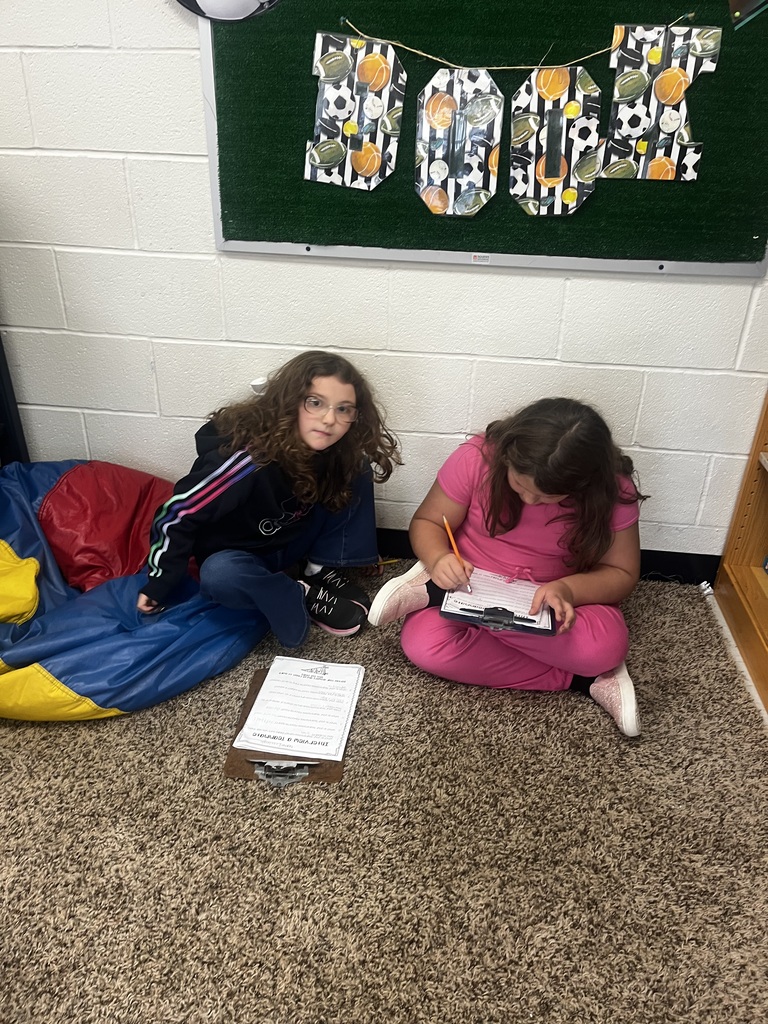 Our 2nd graders had the chance to become interviewers as they sat down with their reading partners! π€π Students practiced asking questions, listening carefully, and learning more about one another. It was a fun way to build communication skills while strengthening the connections between our reading partners! β€οΈ