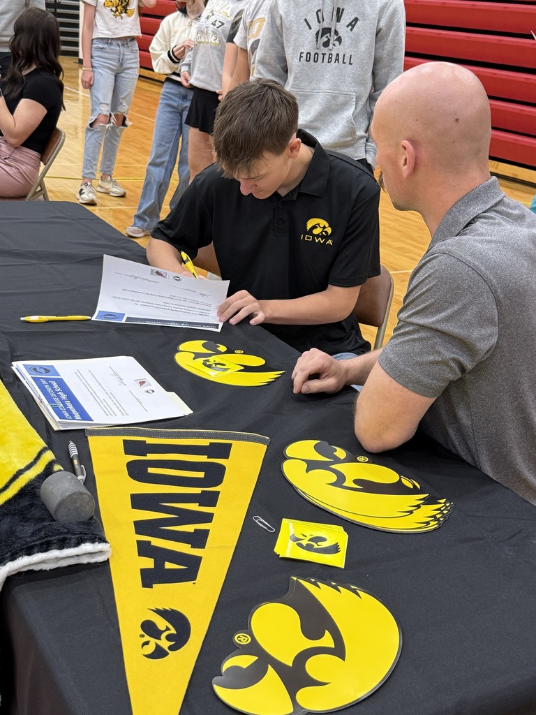 U of I Signing