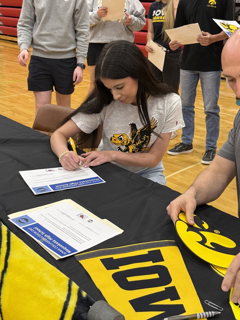 U of I Signing