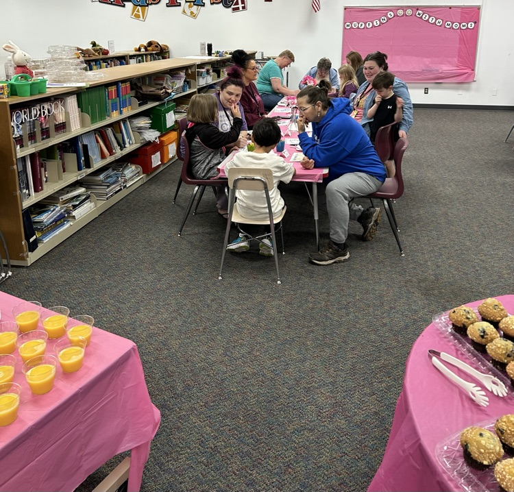 Muffins with Mom