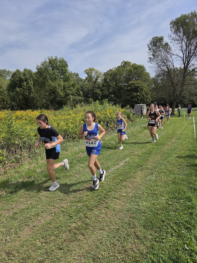 Marburn Academy Middle Division students running in the pack at cross country meet