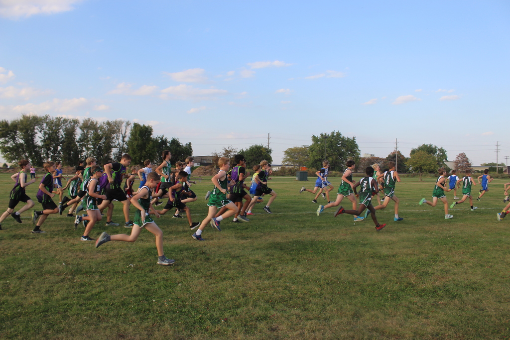 various middle school competing in cross country run