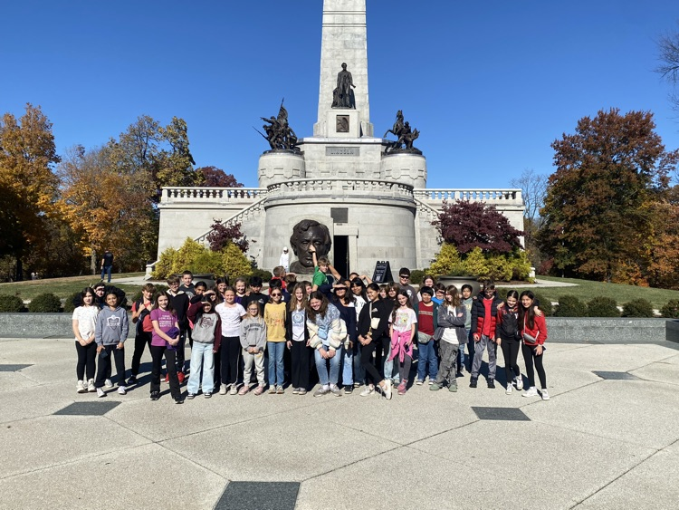 6th grade at Lincoln’s Tomb
