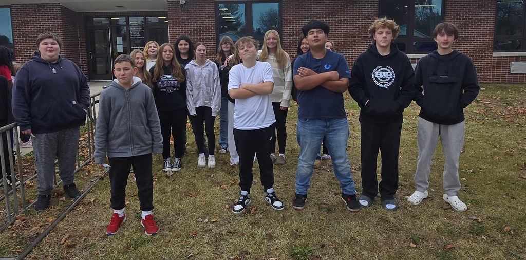 8th Grader's who had 90% attendance for the first Trimester and no major referrals. Congrats to all the 8th Graders