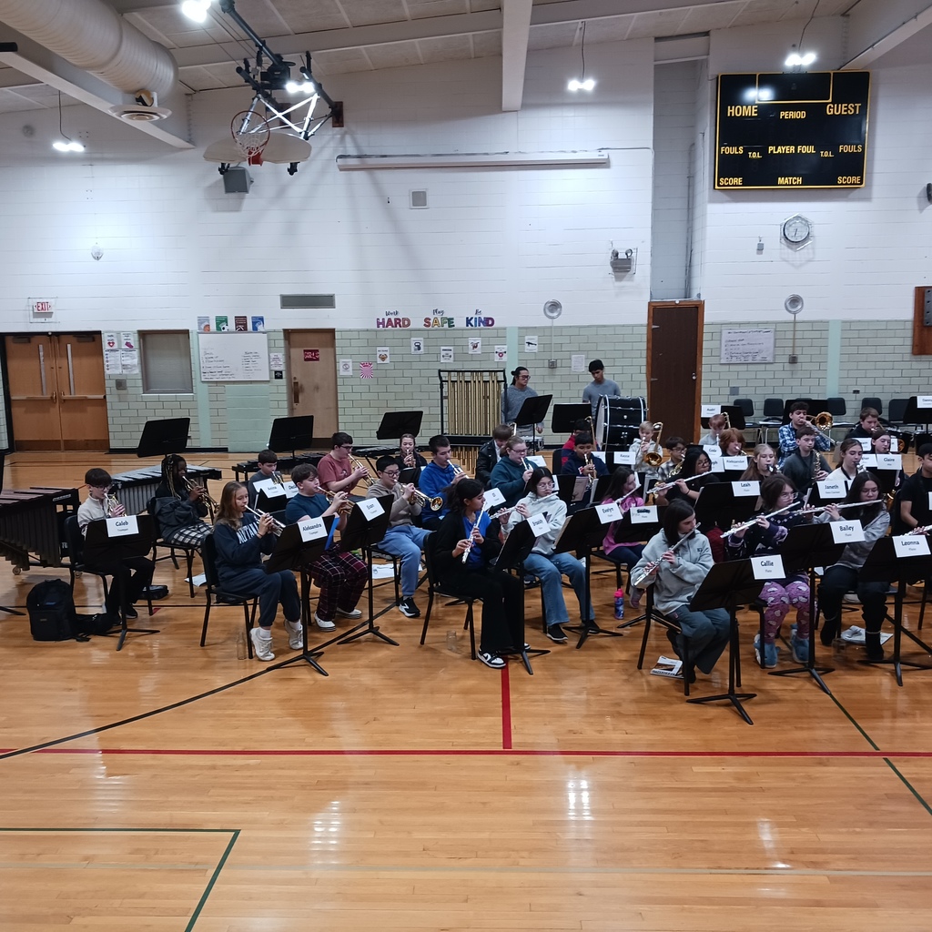 Trumpets and flutes playing