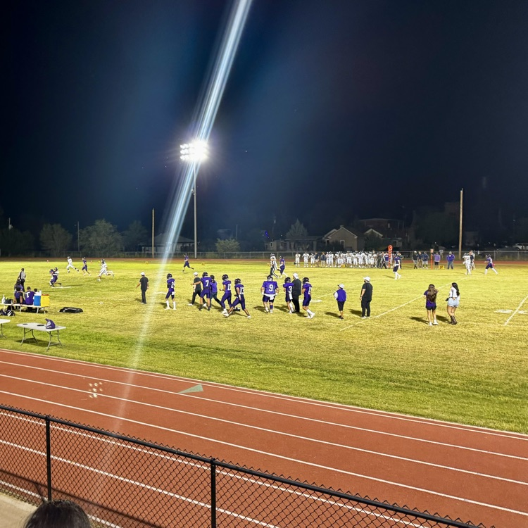 "Autumn leaves, crisp air, and the roar of the crowd-fall was made for football." great game everyone! #FN5GL #sweepstakes @TMobile @marfashorthorns