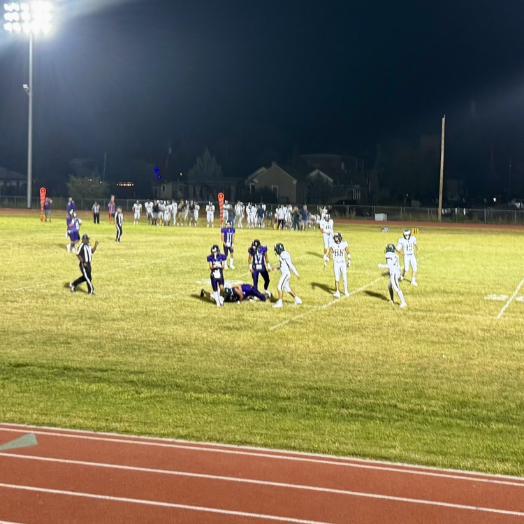 "Autumn leaves, crisp air, and the roar of the crowd-fall was made for football." great game everyone! #FN5GL #sweepstakes @TMobile @marfashorthorns