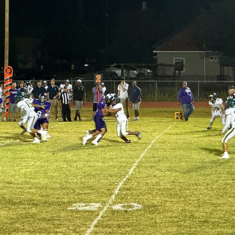 "Autumn leaves, crisp air, and the roar of the crowd-fall was made for football." great game everyone! #FN5GL #sweepstakes @TMobile @marfashorthorns