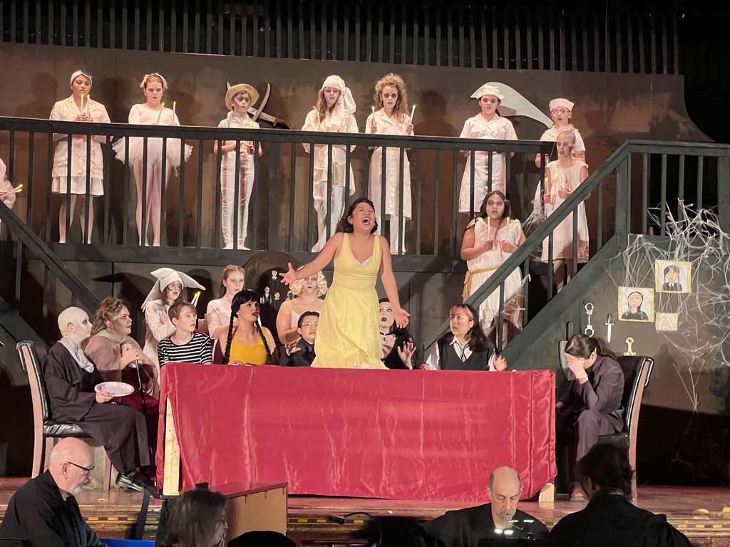 Scitamard's Cast and Crew of The Addams Family.