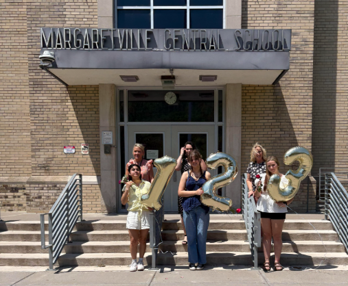Valedictorian,  Salutatorian &  Laureate with class advisors
