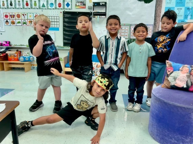 stark boys posing