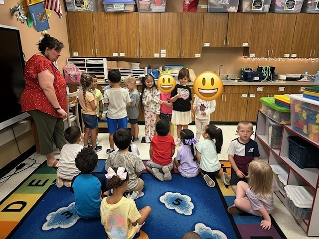 students telling story