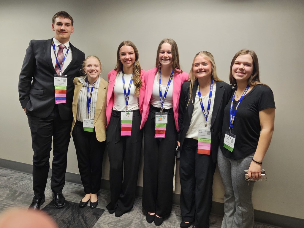 A group of FBLA students ready to head to lunch. 